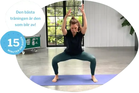 Kvinna i yogaposition för yoga avslappning. 15 minuter om dagen för bästa träningen.