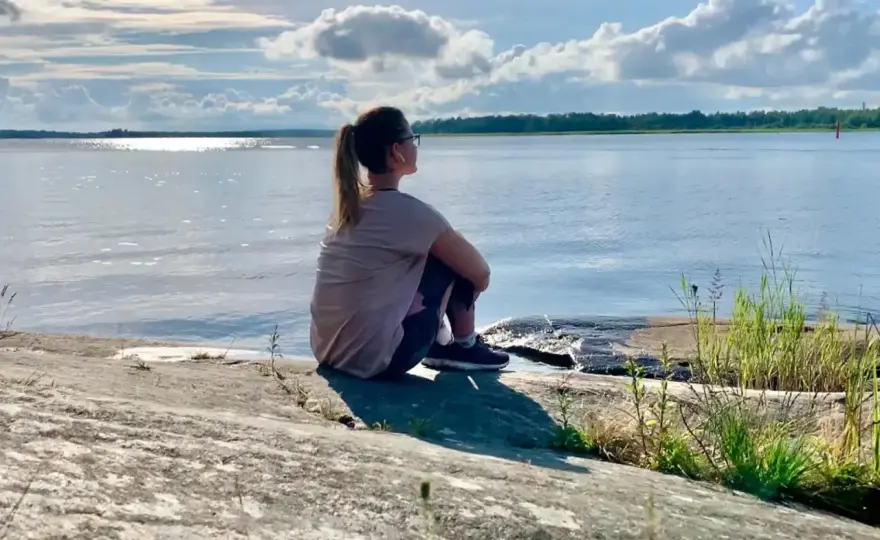 Mindfulness mot stress - Enkla övningar för lugn och bättre sömn