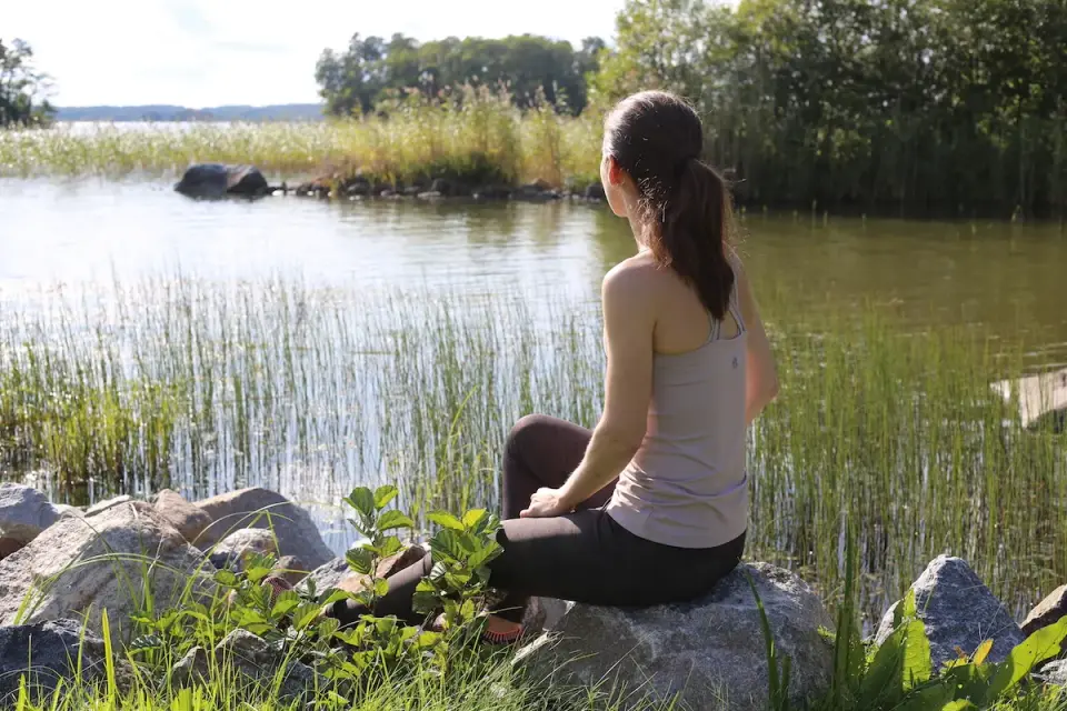 Meditation för mindre stress - tekniker som hjälper dig varva ner